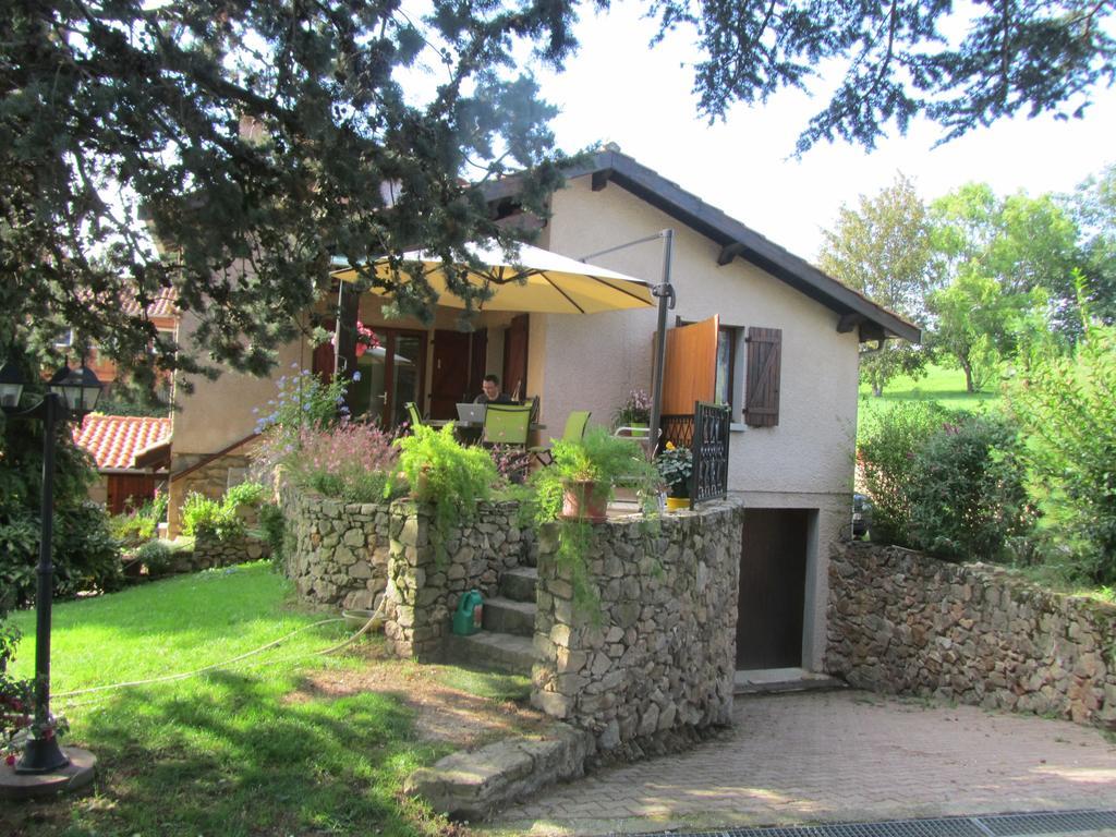 Gitenchassagne Thurins Exterior foto
