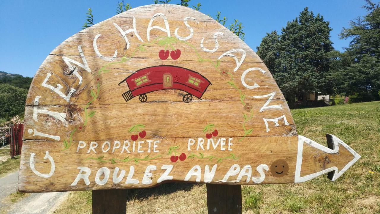 Gitenchassagne Thurins Exterior foto